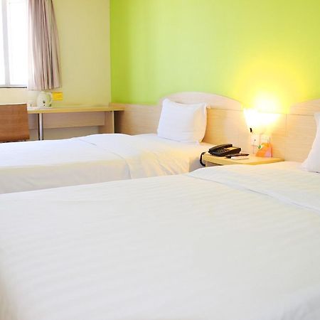 7Days Inn Dongguan Houjie Conference & Exhibition Center Kültér fotó