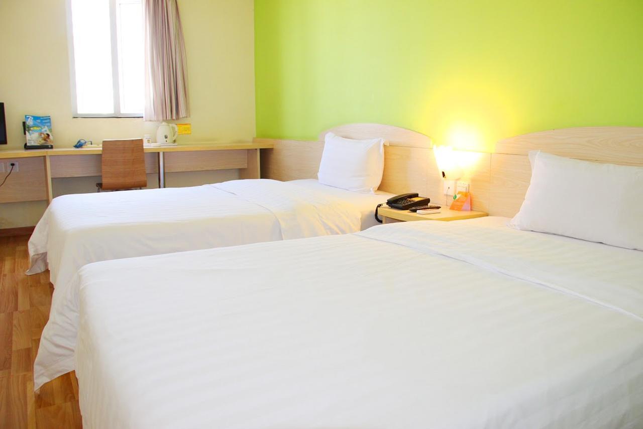 7Days Inn Dongguan Houjie Conference & Exhibition Center Kültér fotó